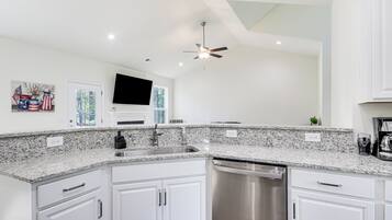 Nhà (3 Bedrooms) | Nội thất