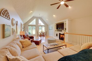 House (4 Bedrooms) | Interior