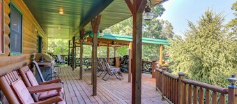 'just a Cast Away' Cassville Cabin w/ Covered Deck