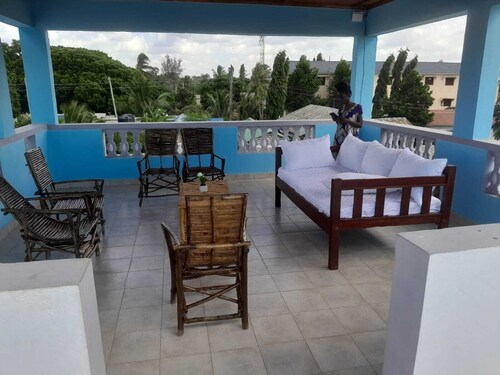 Spacious Retreat Steps from Beach & Town Center!