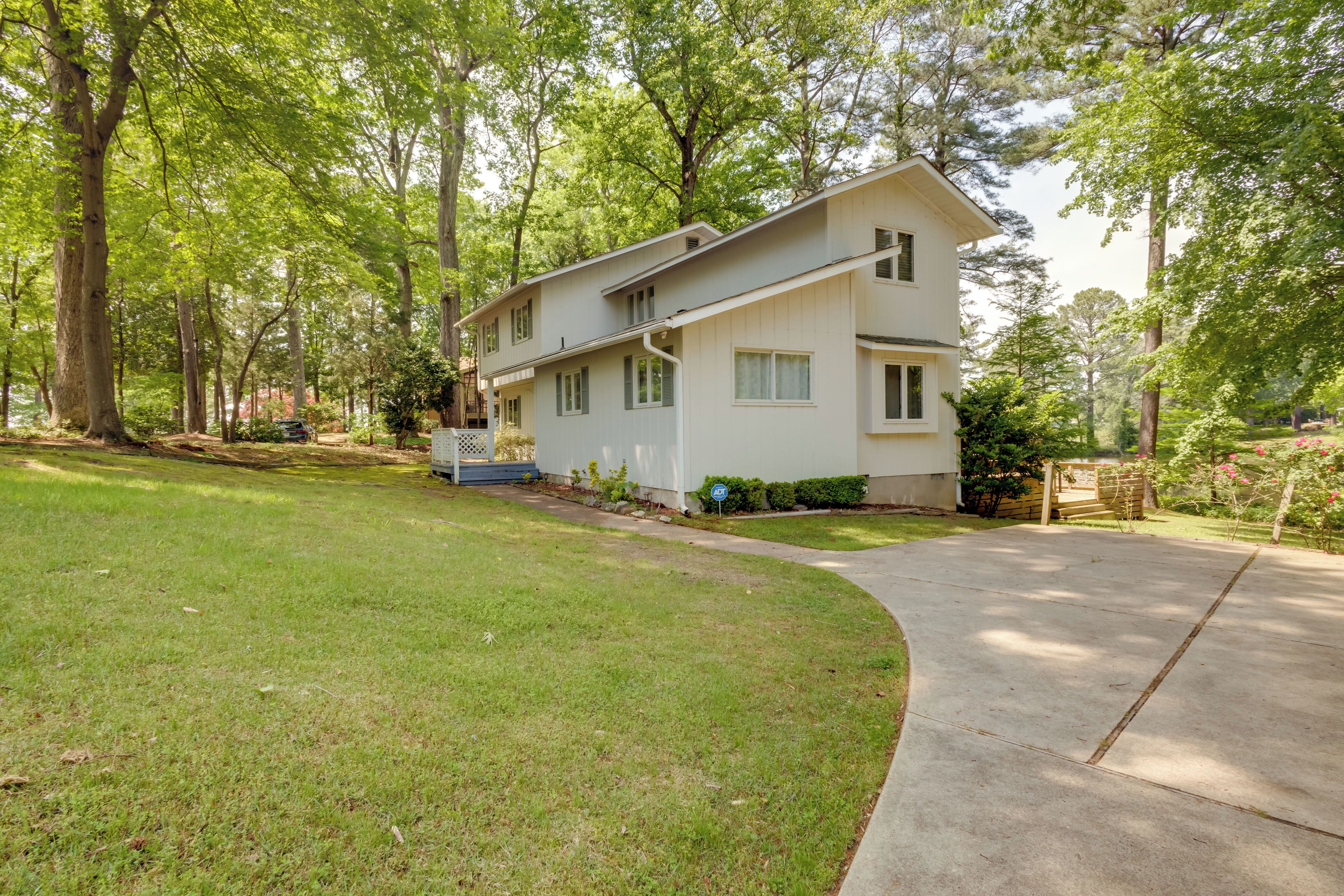 House (4 Bedrooms) | Interior