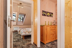 2 bedrooms, iron/ironing board, travel crib, free WiFi