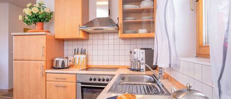 Villa | Cuisine privée | Four, bouilloire électrique, grille-pain