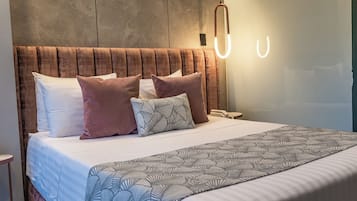 Superior Double Room, 1 Queen Bed | Premium bedding, down duvets, minibar, in-room safe