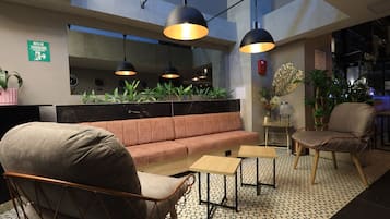 54-inch flat-screen TV with cable channels, Netflix, streaming services