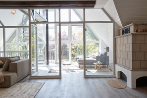 TV connectée, cheminée