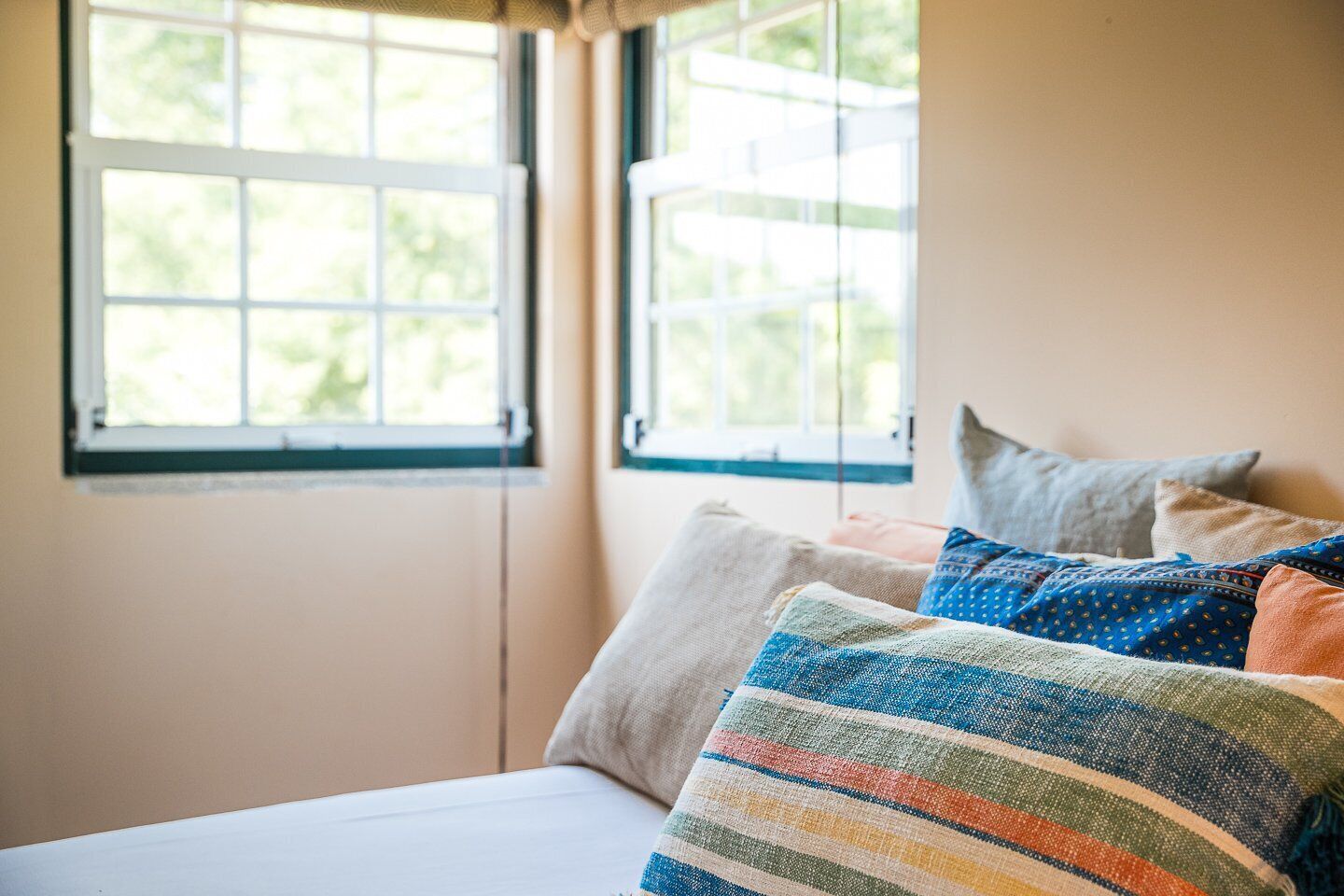 2 habitaciones, escritorio, internet y ropa de cama 