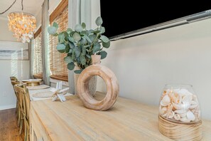 Interior - North Myrtle Beach! Pools! Snowbirds Welcome (North Myrtle Beach)