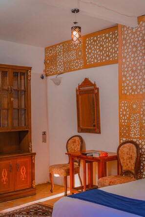 Rideaux occultants, chambres insonorisées, Wi-Fi gratuit