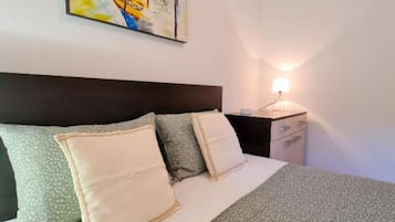 ์ํํธ (Shadow of Nehaj - Two Bedroom Apartme) | 4 ๊ฐ์ ์นจ์ค, ์ ์์ฉ ์นจ๋, ๋ฌด๋ฃ WiFi