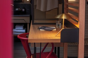 Deluxe Double Room, Balcony | Hypo-allergenic bedding, down comforters, in-room safe, desk - LETOH LETOH Bilbao (Bilbao)