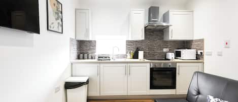 公寓 | 私人厨房 | 冰箱、微波炉、烤箱、炉灶