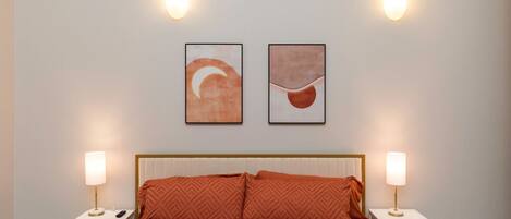 2 slaapkamers, een bureau, een strijkplank/strijkijzer, wifi