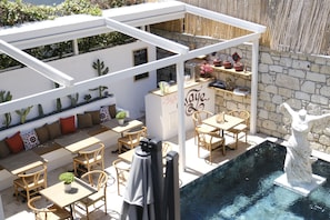 Garden - Piraye Alaçatı (Cesme)