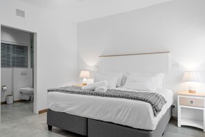 3 bedrooms, free WiFi, bed sheets, wheelchair access - Perna Perna Coastal Escape (Durban)