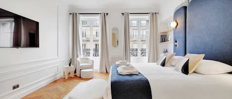 4 chambres, bureau, fer et planche à repasser, Wi-Fi gratuit