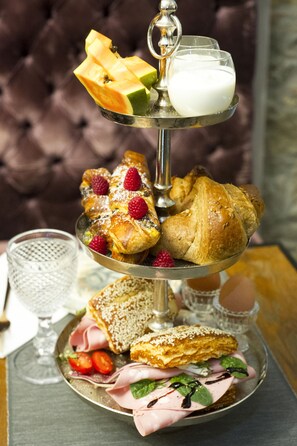 Petit déjeuner préparé sur commande servi tous les jours en supplément