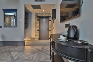 Superior Double or Twin Room | Minibar, iron/ironing board, free WiFi