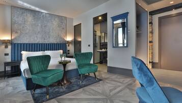 Superior-Doppel- oder -Zweibettzimmer