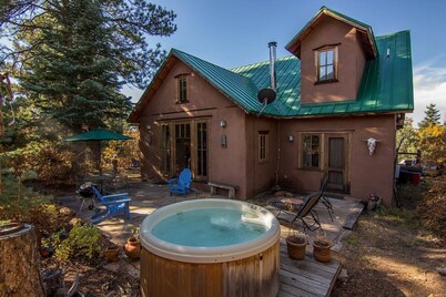 Caja de Tesoro ~ A Romantic Mountain Getaway!