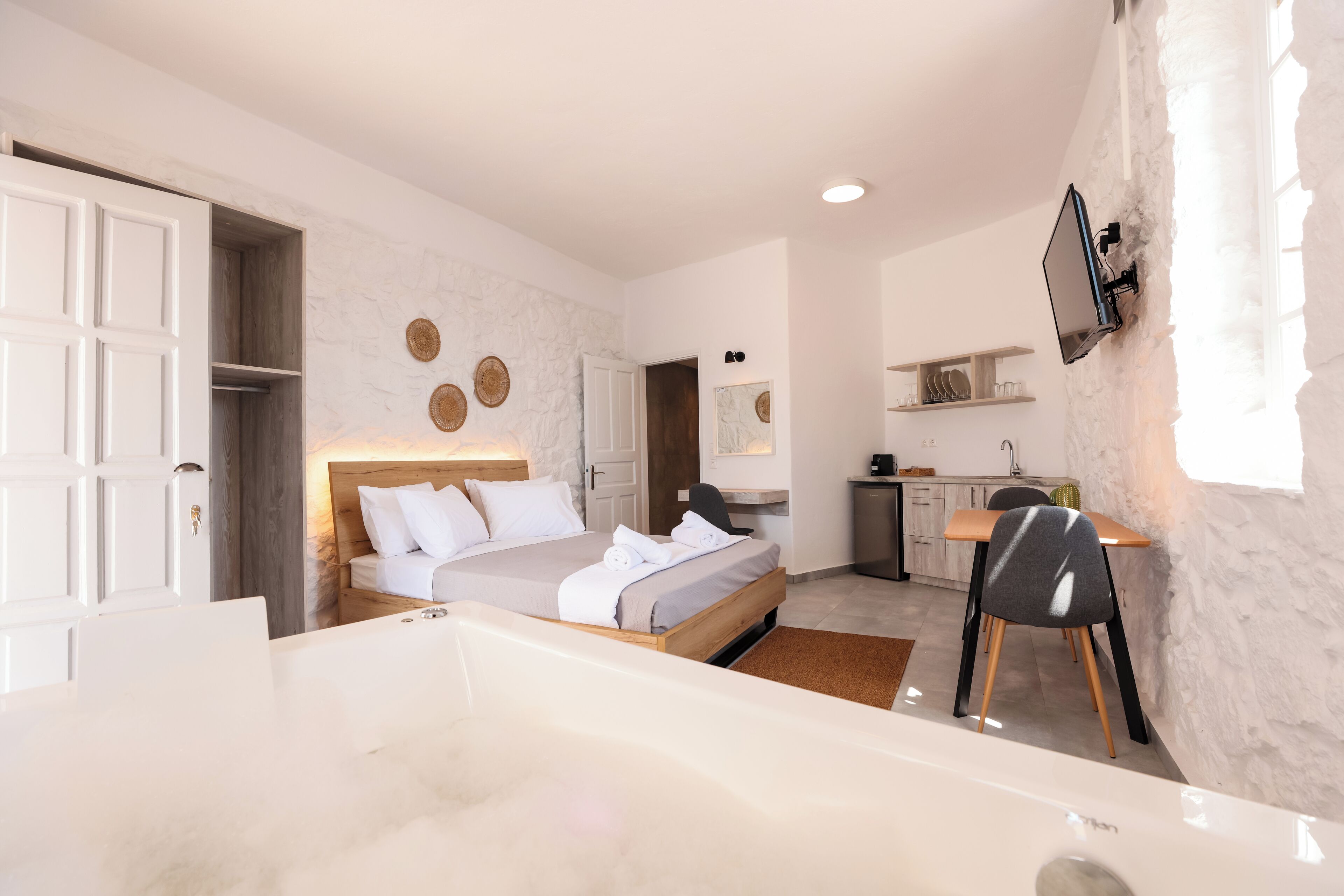 Superior Double Room, Non Smoking, Patio | Free WiFi