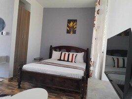 Comfort Apartment | 1 bedroom, iron/ironing board, free WiFi