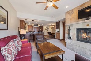 TV, fireplace