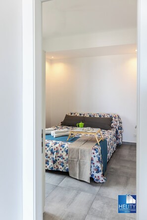 3 bedrooms, iron/ironing board, travel crib, free WiFi - [Pietragrande] EXCLUSIVE SHORELINE HAVEN ⭐️⭐️⭐️⭐️⭐️ (Calalunga-pietragrande)