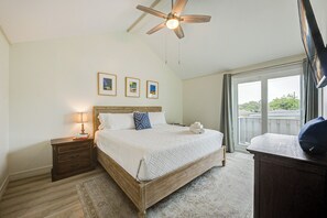 2 soverom, strykejern/-brett, reiseseng for barn og wi-fi (inkludert)