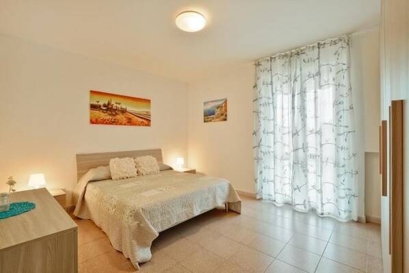 2 bedrooms, iron/ironing board, travel cot, WiFi - Vacation House Villa Liotta - Sauco Apartment (Agropoli)