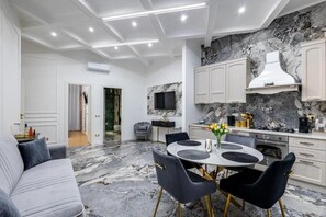 Luxury Apartment, Non Smoking, Kitchenette | Living area