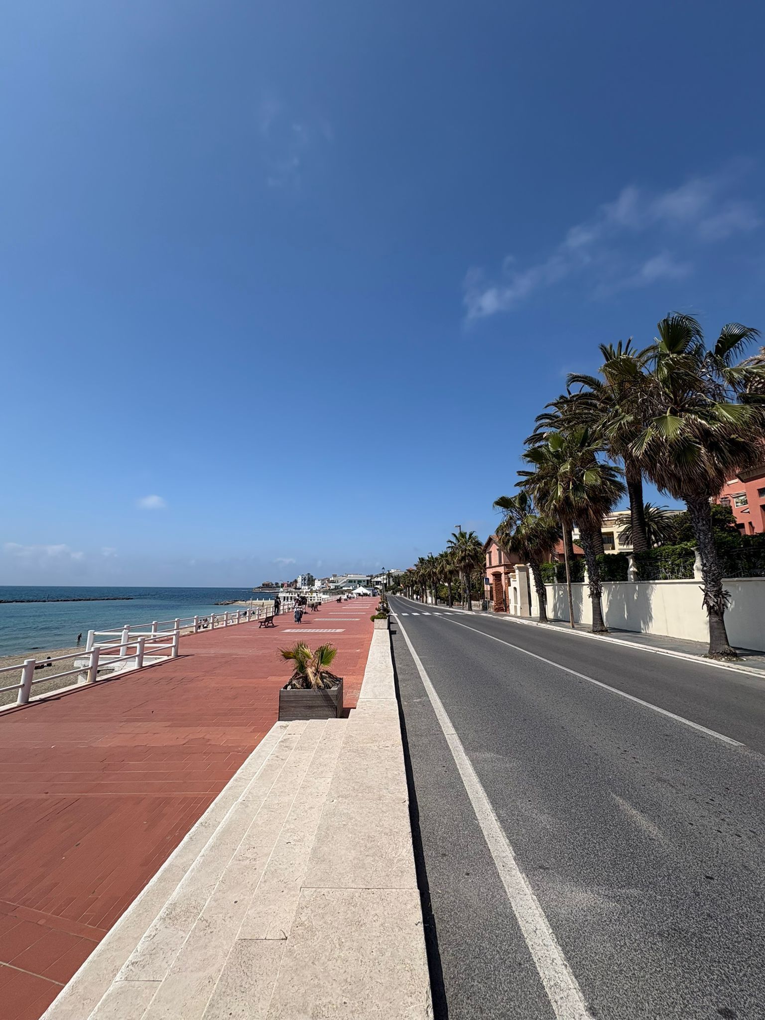 Beach nearby, white sand, sun loungers, beach umbrellas