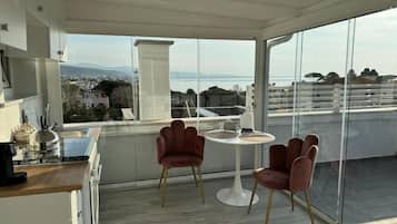 Penthouse Panorama, pemandangan laut | Teras/patio