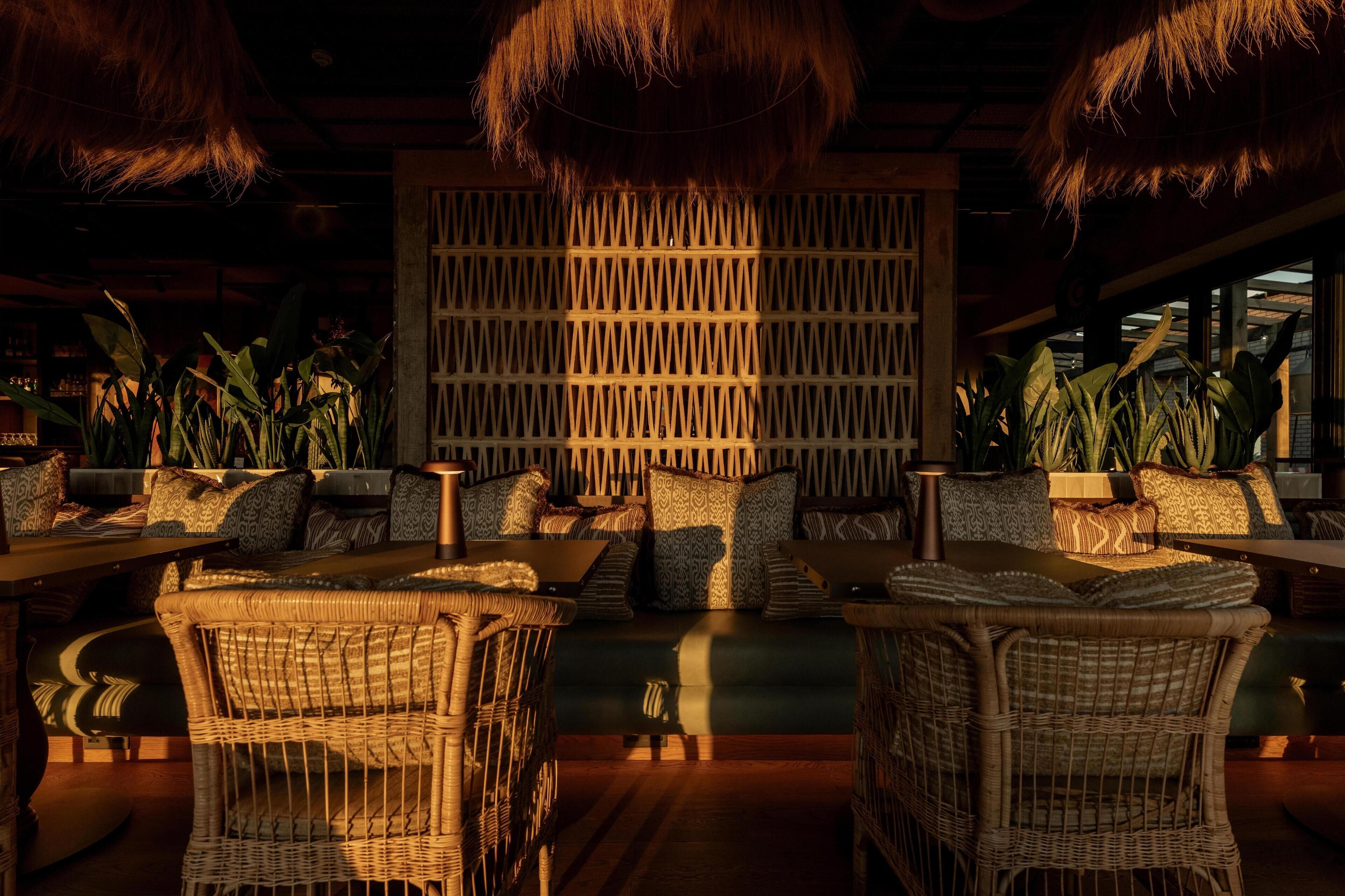 2 restaurants, breakfast, lunch, dinner served; Latin American cuisine