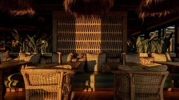 2 restaurants, breakfast, lunch, dinner served; Latin American cuisine