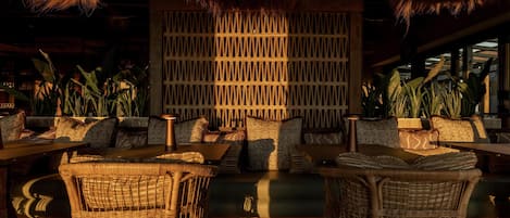 2 restaurants, breakfast, lunch, dinner served; Latin American cuisine