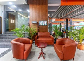 Lobby - Samrat Inn (Pune)