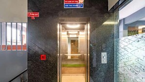 Elevator - Samrat Inn (Pune)