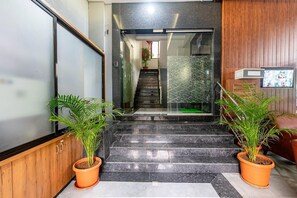 Front of property - Samrat Inn (Pune)