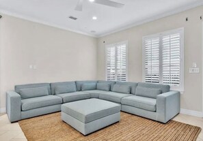 スマートテレビ、ステレオ