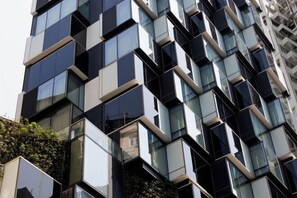 Exterior - The Beacon (Kowloon)