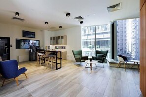 Interior - The Beacon (Kowloon)