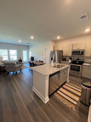 Fridge, microwave, oven, stovetop - New Townhome in North Myrtle near the Sports Complex & minutes from the beach.  (Little River)