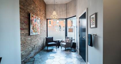 Dresden Marigold suites- Suite 2