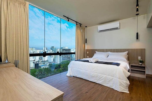 Apartamento (1302) | 2 quartos, Wi-Fi de cortesia