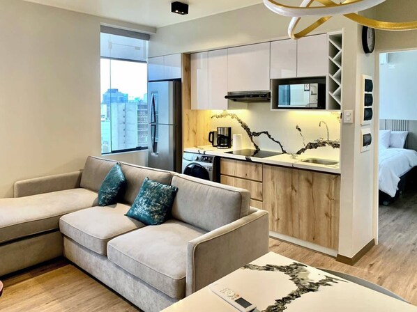 Apartment (1404) | Private kitchen - Olaya by Wynwood House (Lima)