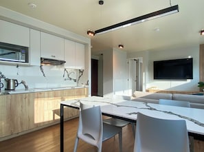 Apartment, 2 Schlafzimmer (1303) | Esszimmer