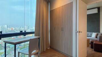 Apartment, 2 Bedrooms (1301) | Living area | TV