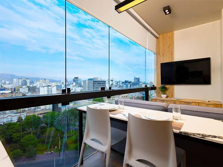 Apartment (1302) | Dining room