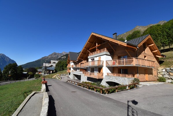Exterior - Amethystes B3 - Two Bedroom Apartment, Sleeps 6 (Vaujany)